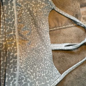 Lululemon Y Flow sports bra